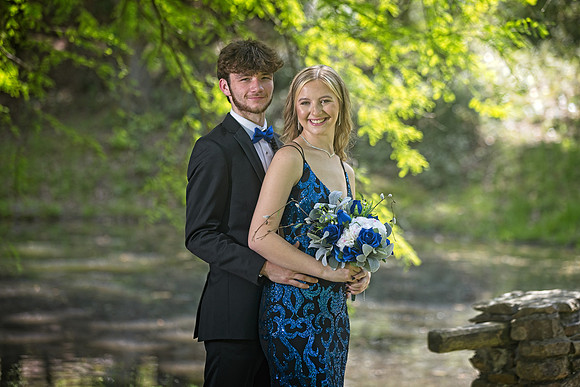 DylanAndKierstinProm05