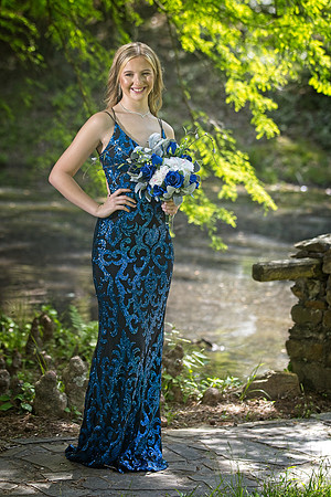 DylanAndKierstinProm02
